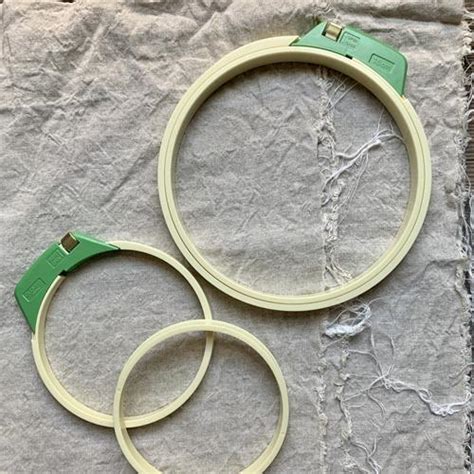 Clover Embroidery Hoop 4.75"/12 cm #8813